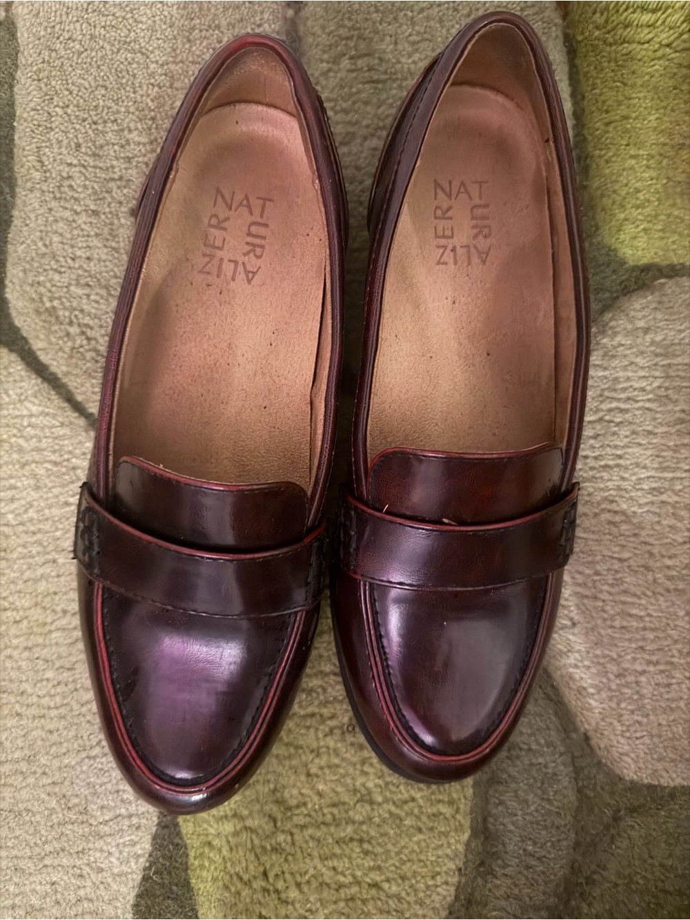 Naturalizer Women’s Milo Burgundy Loafer